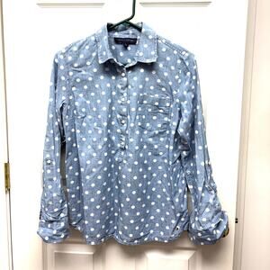 Tommy Hilfiger Blue 100% Cotton Chambray Blouse Button Up Tab Sleeve Womens M